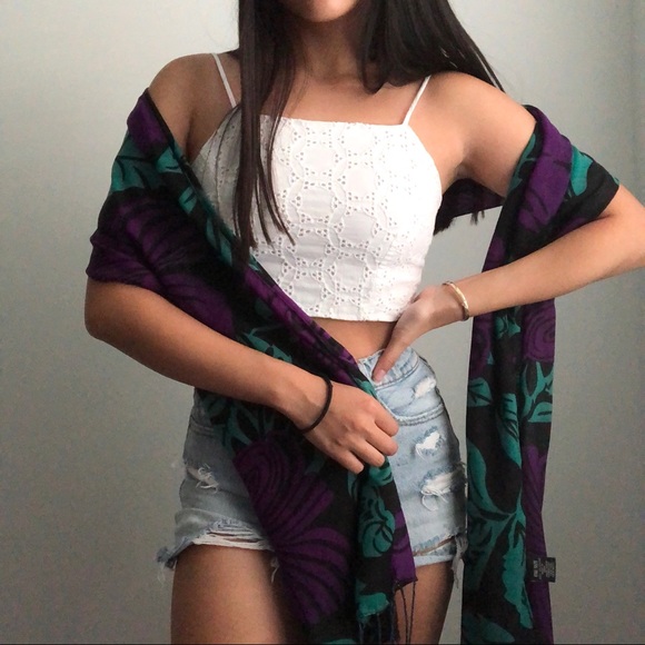 American Vintage Accessories - Gorgeous Floral Scarf